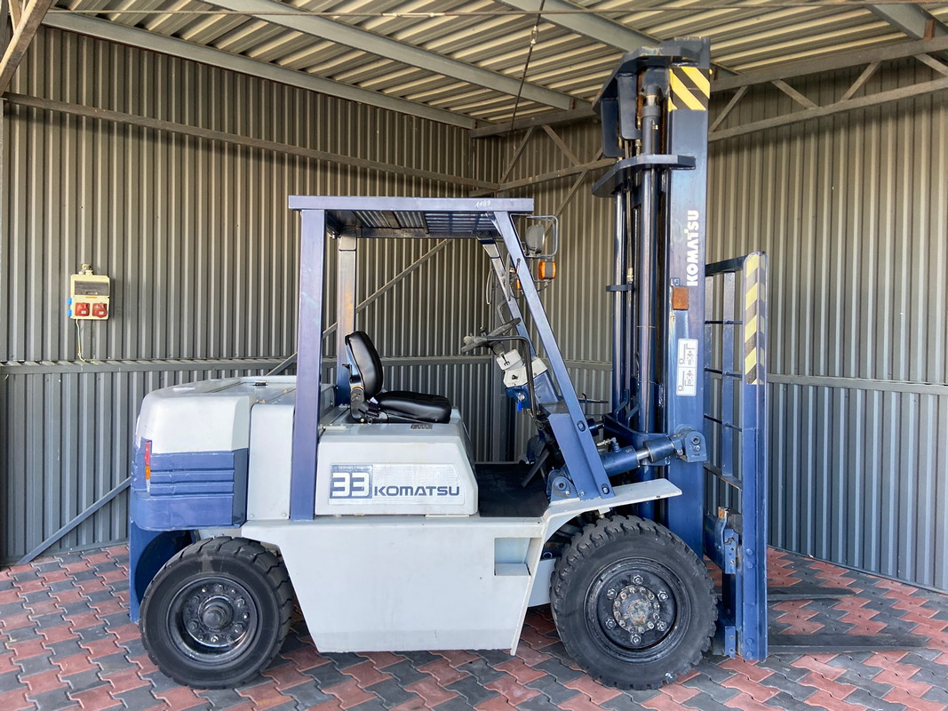 KOMATSU FG33N-5 HASZNÁLT TARGONCA