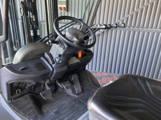 TOYOTA 02-8FGF25 HASZNÁLT TARGONCA