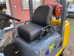 KOMATSU FG30SHT-12 HASZNÁLT TARGONCA