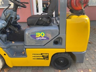 KOMATSU FG30SHT-12 HASZNÁLT TARGONCA