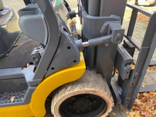 KOMATSU FG30SHT-12 HASZNÁLT TARGONCA