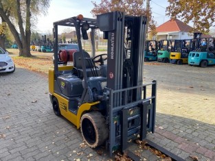 KOMATSU FG30SHT-12 HASZNÁLT TARGONCA