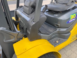 KOMATSU FG30T-17 HASZNÁLT TARGONCA