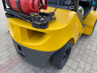 KOMATSU FG30T-17 HASZNÁLT TARGONCA