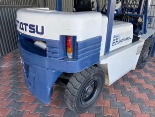 KOMATSU FG33N-5 HASZNÁLT TARGONCA