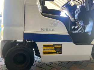 NISSAN AP1F2A25DU HASZNÁLT TARGONCA