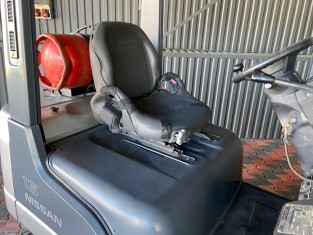 NISSAN P1F1A15D HASZNÁLT TARGONCA