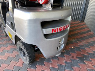 NISSAN P1F2A25D HASZNÁLT TARGONCA