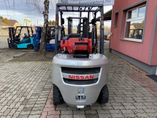 NISSAN P1F2A25D HASZNÁLT TARGONCA