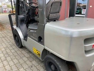 NISSAN UG1F2A30J HASZNÁLT TARGONCA
