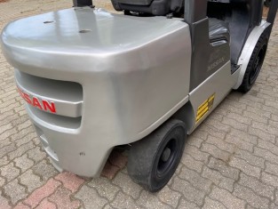NISSAN UG1F2A30J HASZNÁLT TARGONCA