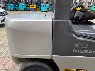 NISSAN UG1F2A30J HASZNÁLT TARGONCA