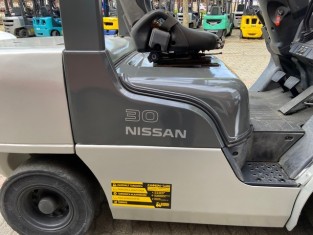 NISSAN UG1F2A30J HASZNÁLT TARGONCA