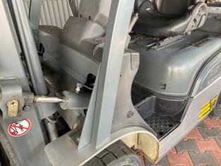 NISSAN UL02A25W HASZNÁLT TARGONCA