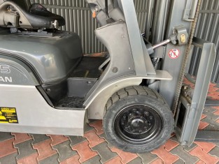 NISSAN UL02A25W HASZNÁLT TARGONCA