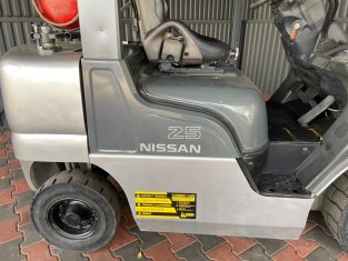 NISSAN UL02A25W HASZNÁLT TARGONCA