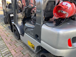 NISSAN UL02A25W HASZNÁLT TARGONCA