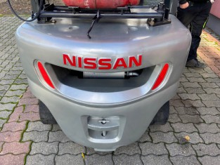 NISSAN UL02A25W HASZNÁLT TARGONCA