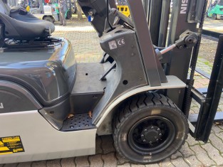 NISSAN UL02A25W HASZNÁLT TARGONCA