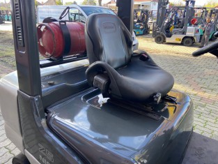 NISSAN UL02A25W HASZNÁLT TARGONCA
