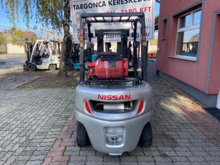 NISSAN UL02A25W HASZNÁLT TARGONCA