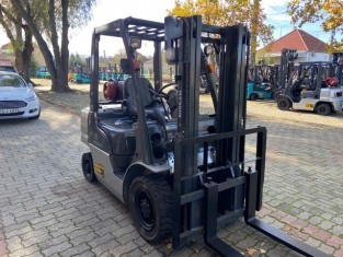 NISSAN UL02A25W HASZNÁLT TARGONCA