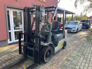 NISSAN UL02A25W HASZNÁLT TARGONCA