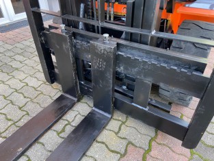 TOYOTA 02-7FG35 HASZNÁLT TARGONCA