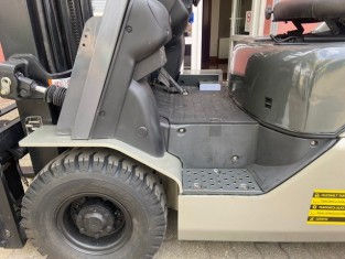 UNICARRIERS FGE15T5-F182 HASZNÁLT TARGONCA