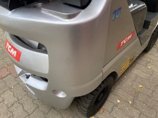 UNICARRIERS FGE15T5-F182 HASZNÁLT TARGONCA