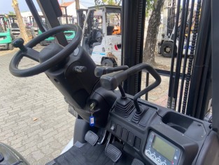 UNICARRIERS FGE15T5-F182 HASZNÁLT TARGONCA