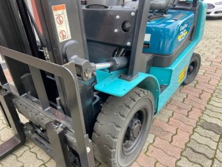 YALE 11FT25PAXIII21D HASZNÁLT TARGONCA